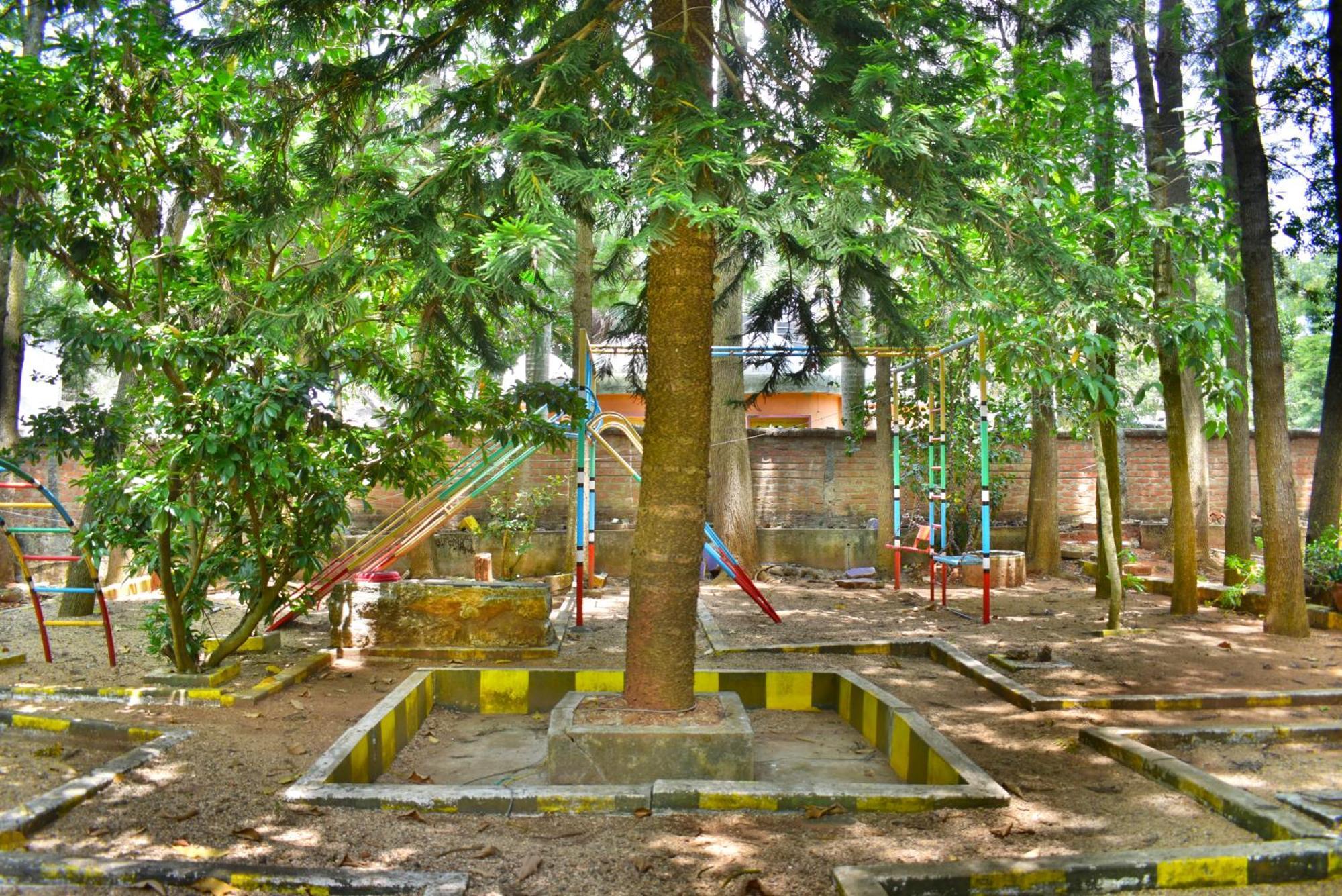 Jains Royal Palace Resorts Yelagiri Εξωτερικό φωτογραφία