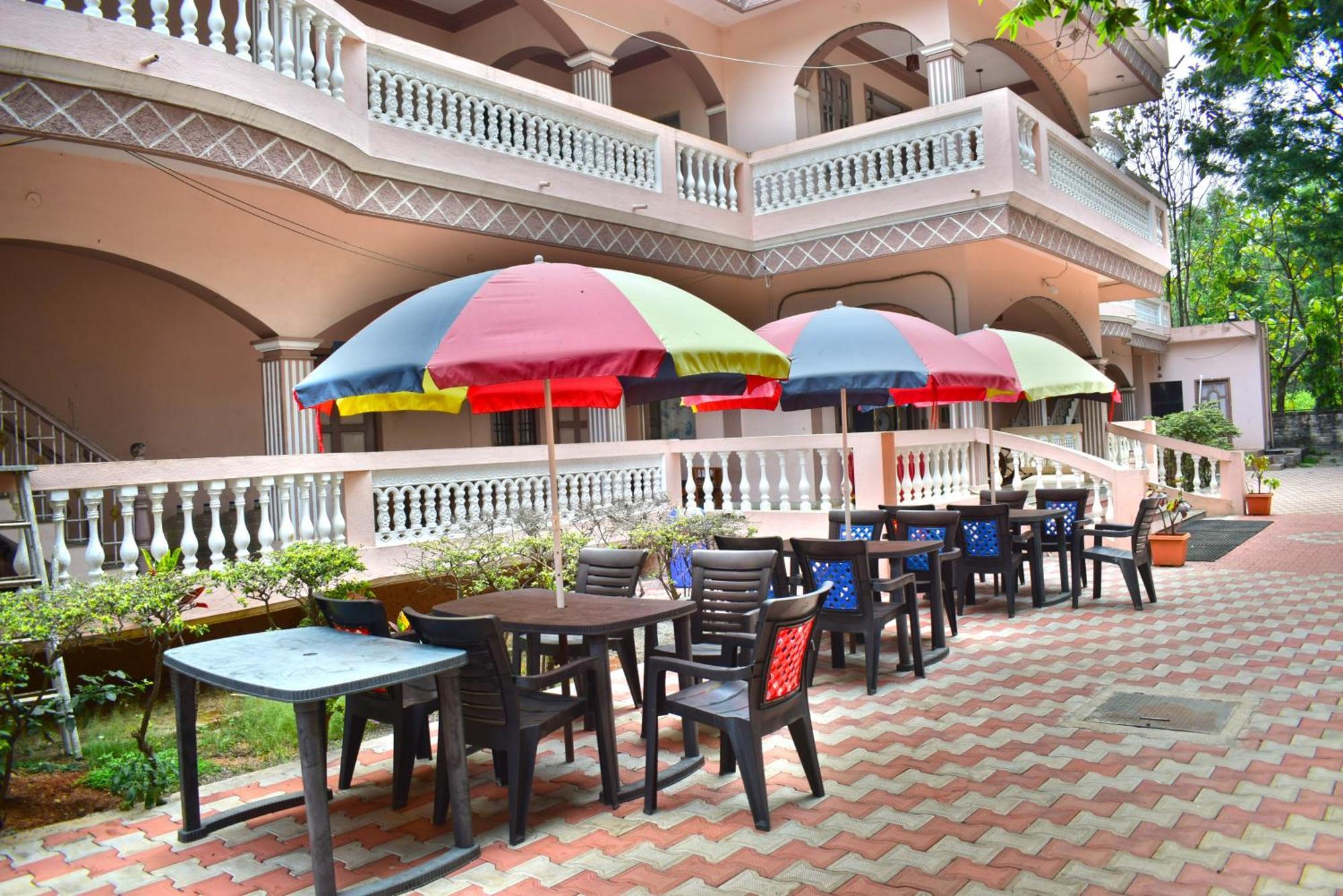 Jains Royal Palace Resorts Yelagiri Εξωτερικό φωτογραφία