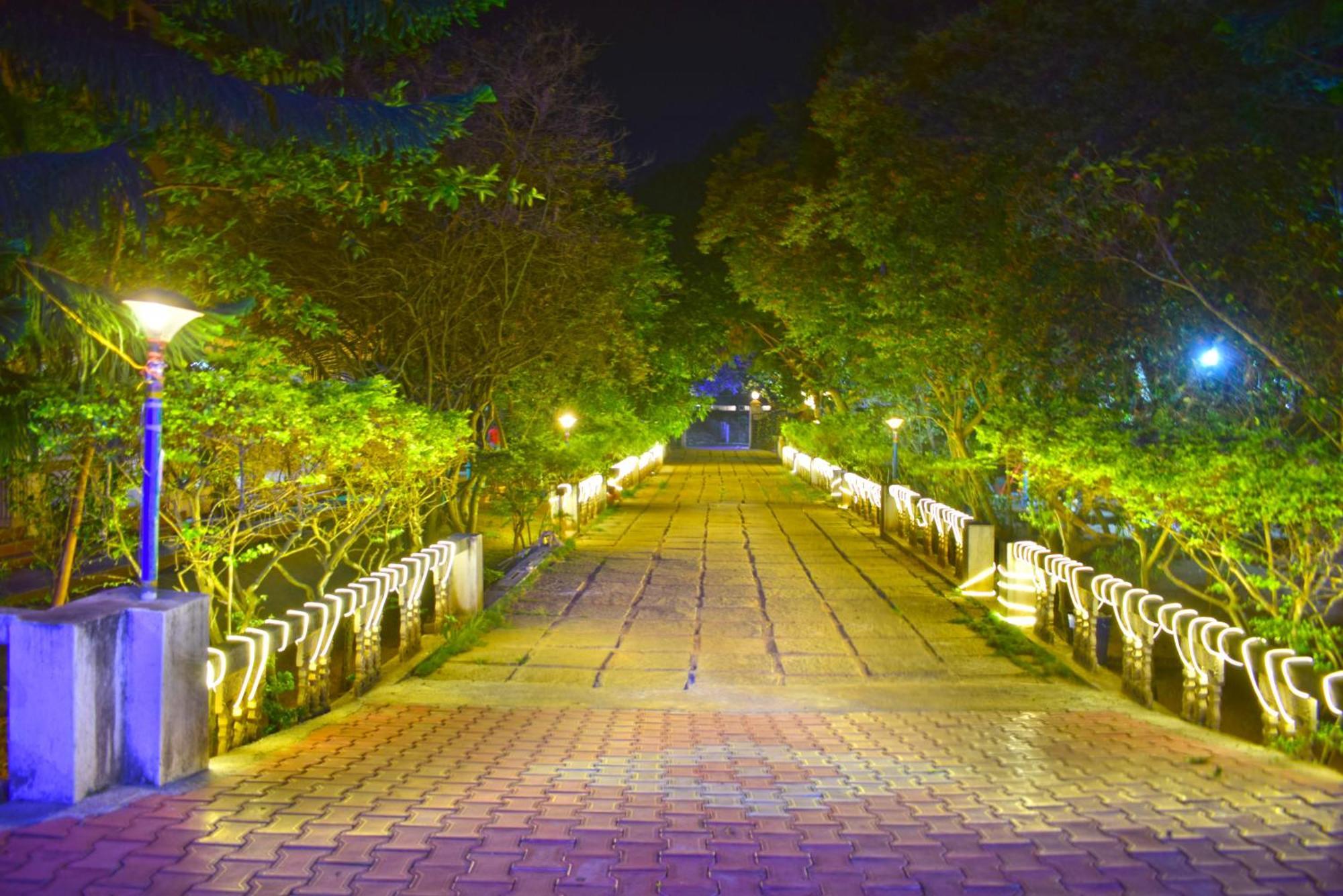 Jains Royal Palace Resorts Yelagiri Εξωτερικό φωτογραφία