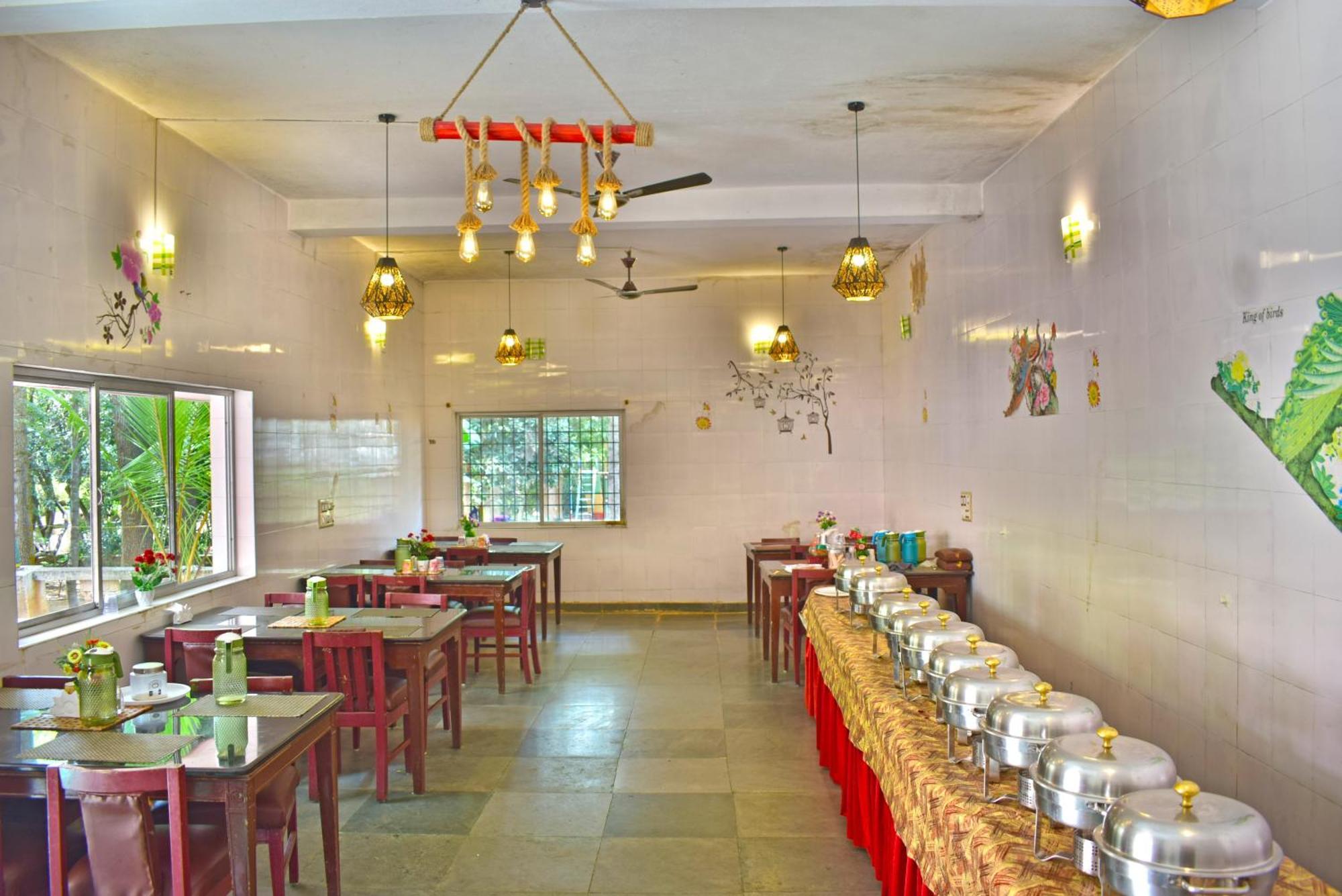 Jains Royal Palace Resorts Yelagiri Εξωτερικό φωτογραφία