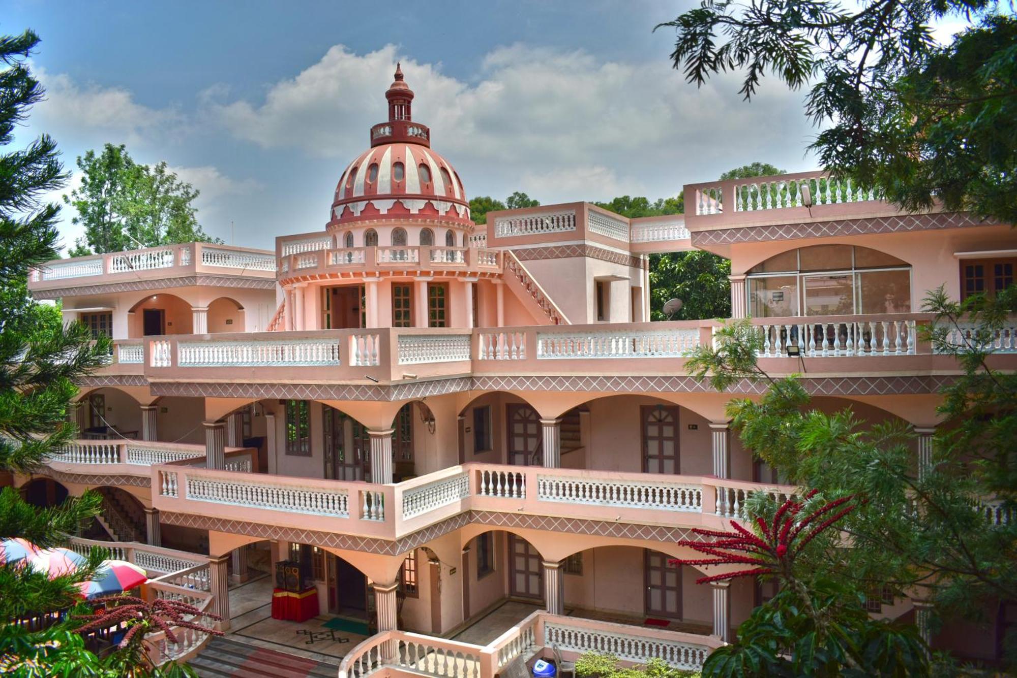 Jains Royal Palace Resorts Yelagiri Εξωτερικό φωτογραφία