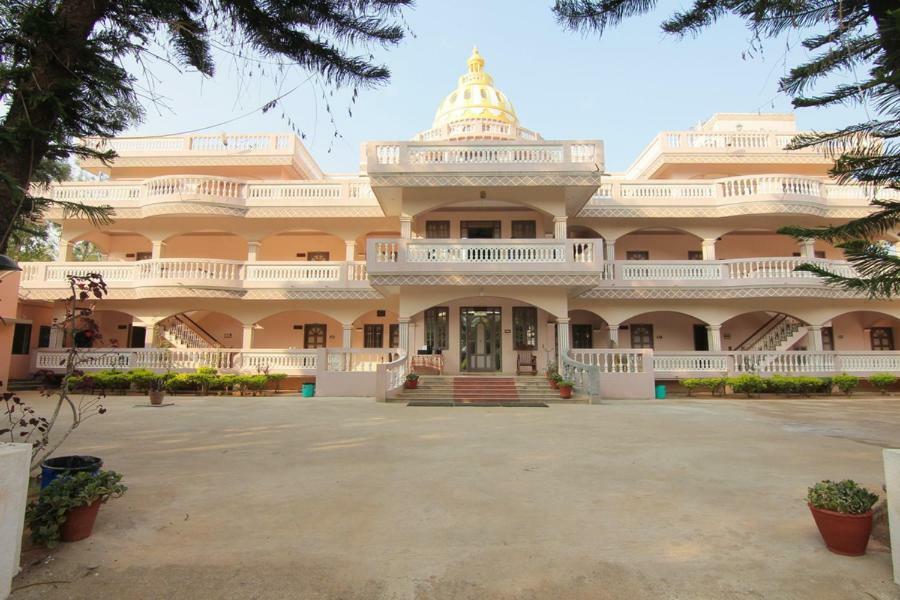 Jains Royal Palace Resorts Yelagiri Εξωτερικό φωτογραφία