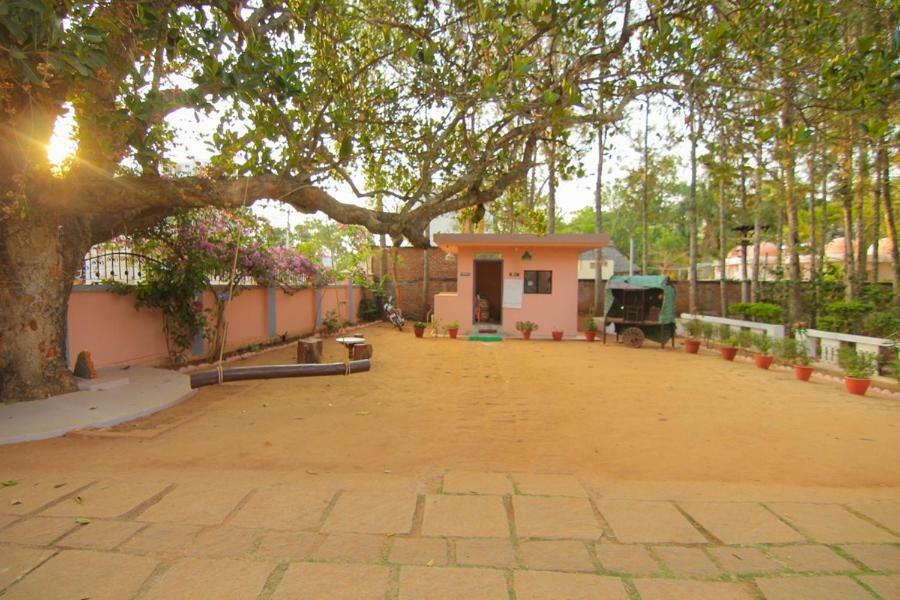 Jains Royal Palace Resorts Yelagiri Εξωτερικό φωτογραφία