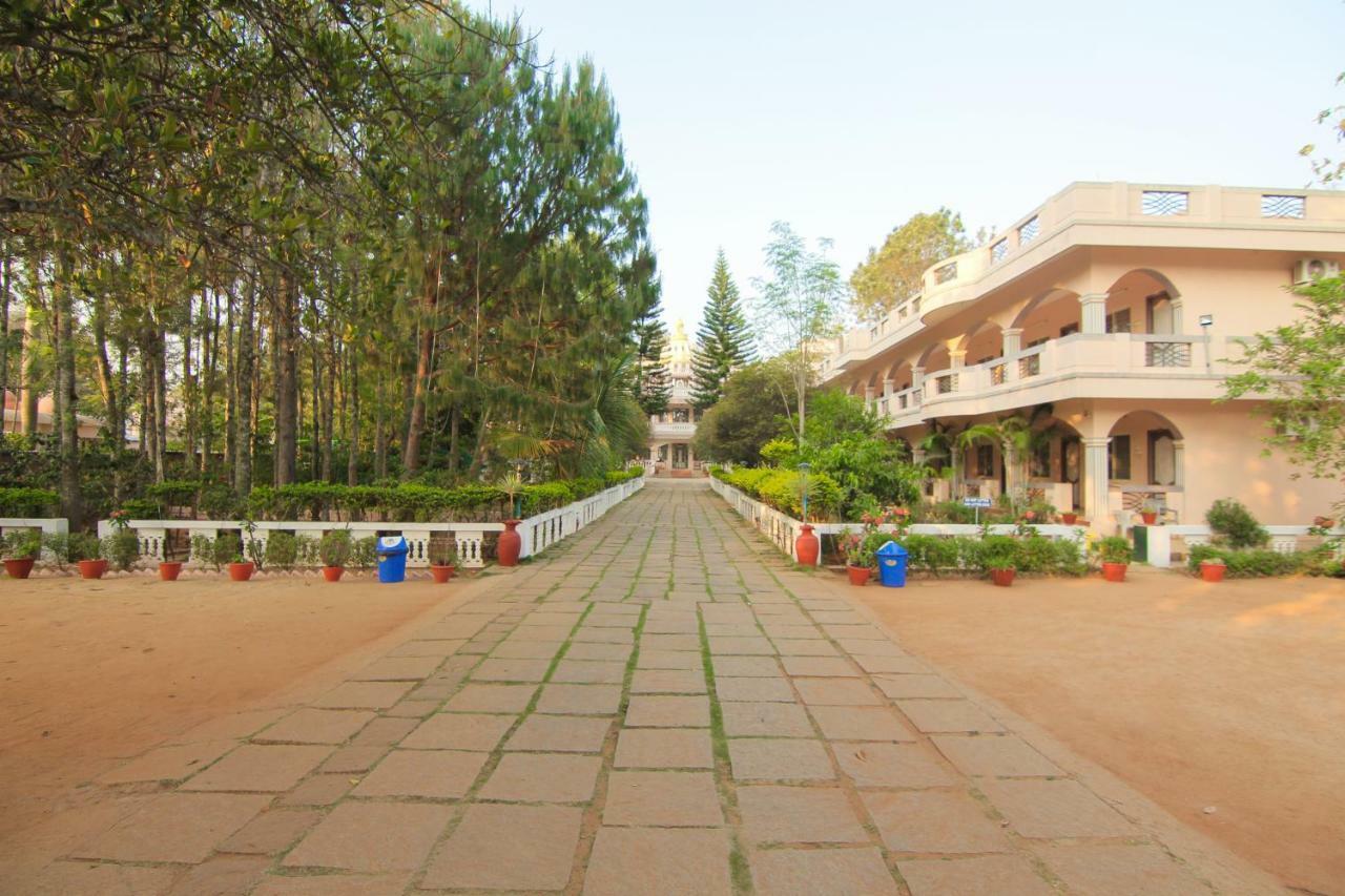 Jains Royal Palace Resorts Yelagiri Εξωτερικό φωτογραφία