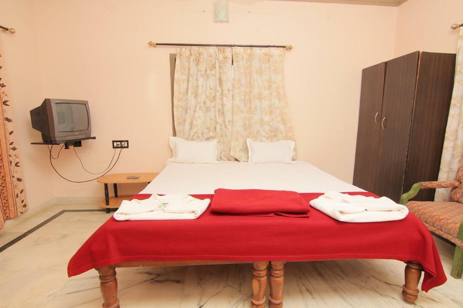 Jains Royal Palace Resorts Yelagiri Εξωτερικό φωτογραφία