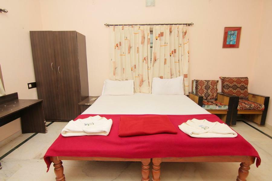 Jains Royal Palace Resorts Yelagiri Εξωτερικό φωτογραφία