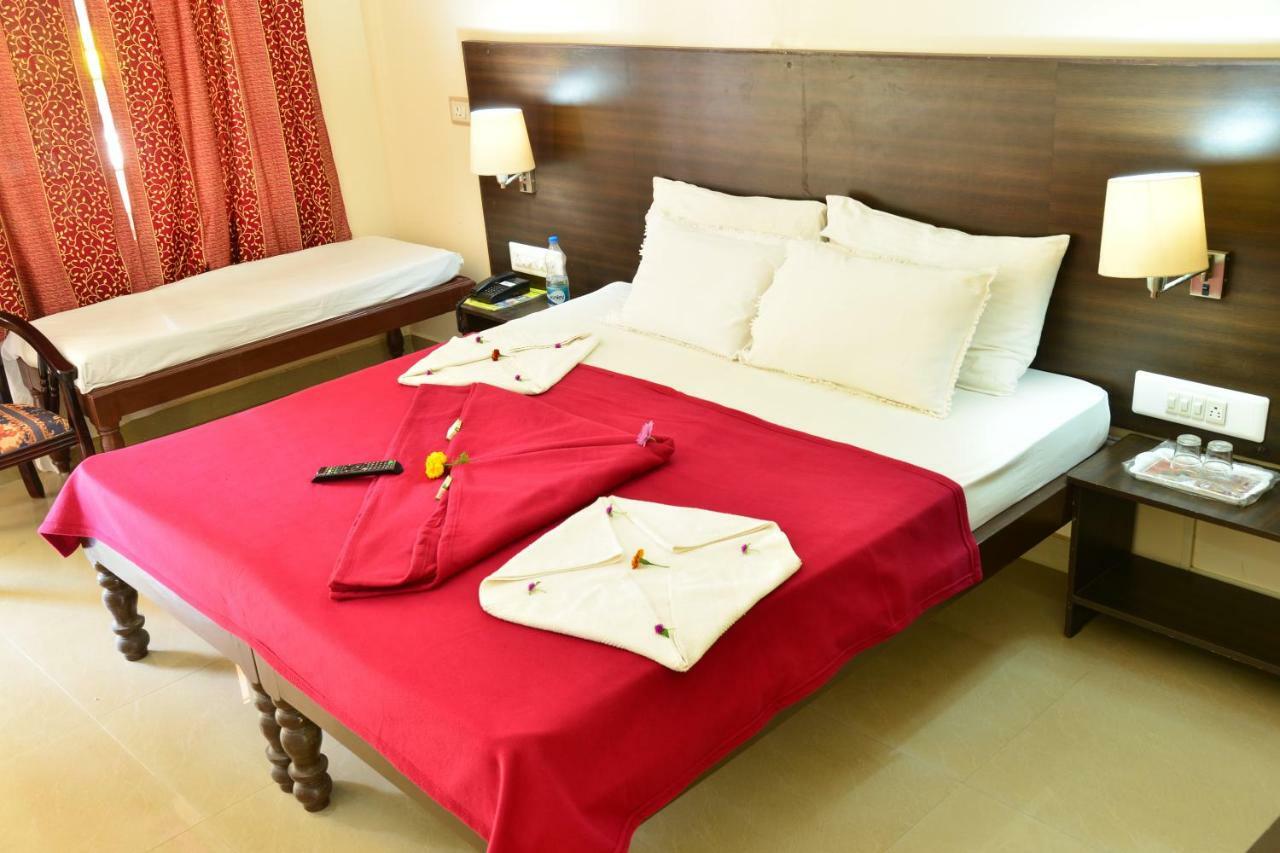 Jains Royal Palace Resorts Yelagiri Εξωτερικό φωτογραφία